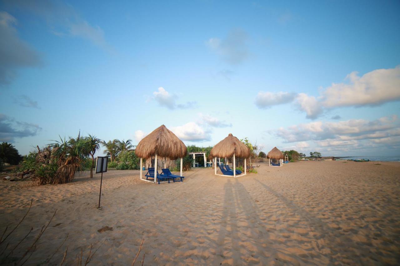 Amanta Beach Нилавели Екстериор снимка
